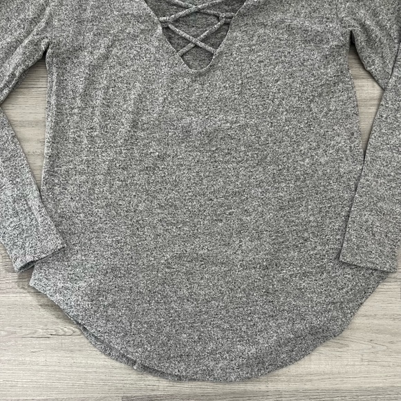 American Eagle Gray Long Sleeve - Picture 3 of 4